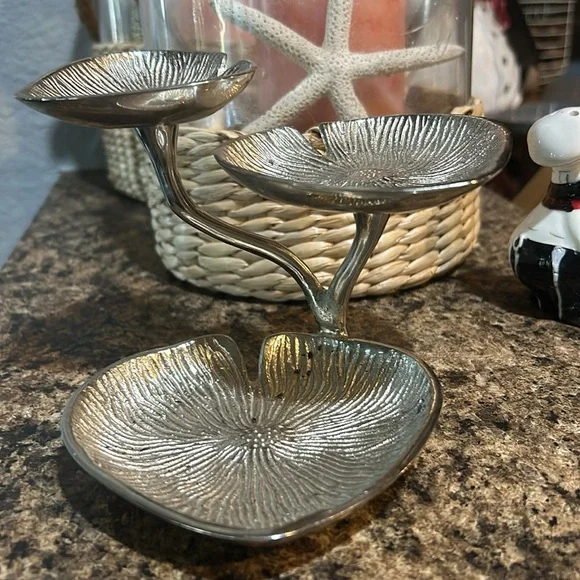 Red Envelope Jewelry Leaf Tree Holder Stand 6”x4”tall - Picture 2 of 3